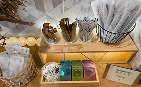 サードプレイス・バイ・ハイドアウト